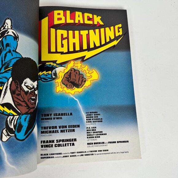 Black Lightning Volume 1 DC Comics Superheroes Science Fiction Graphic Novel PB - Picture 3 of 8